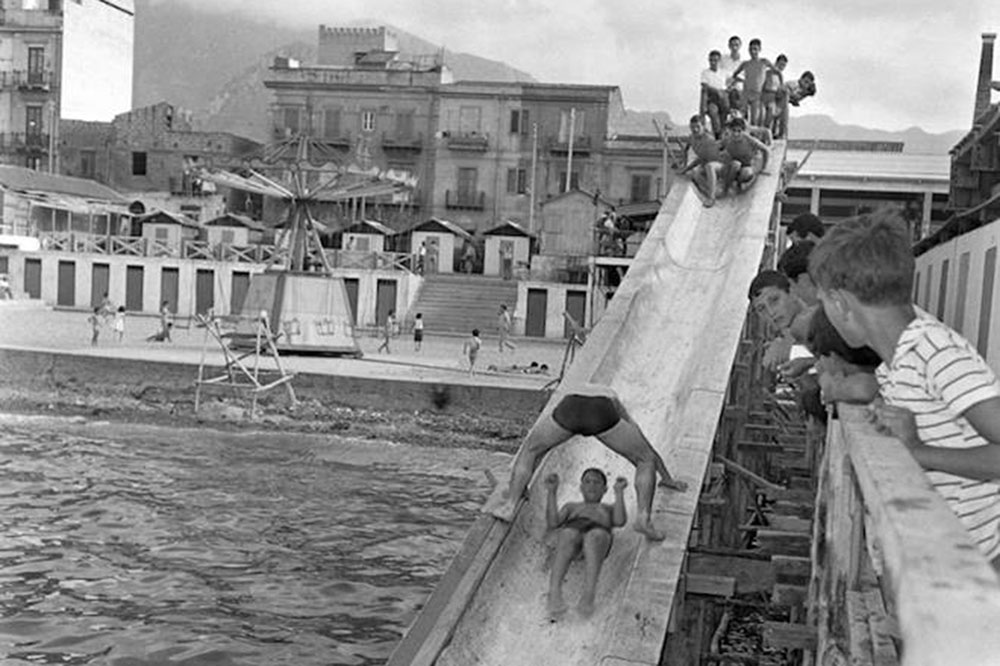 Stabilimenti balneari a Romagnolo - Bagni Virzì - Palermo, 1960