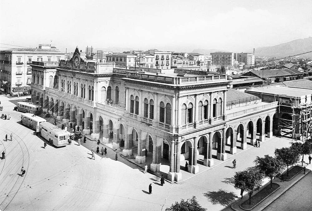 I due livelli della stazione centrale, nel 1949