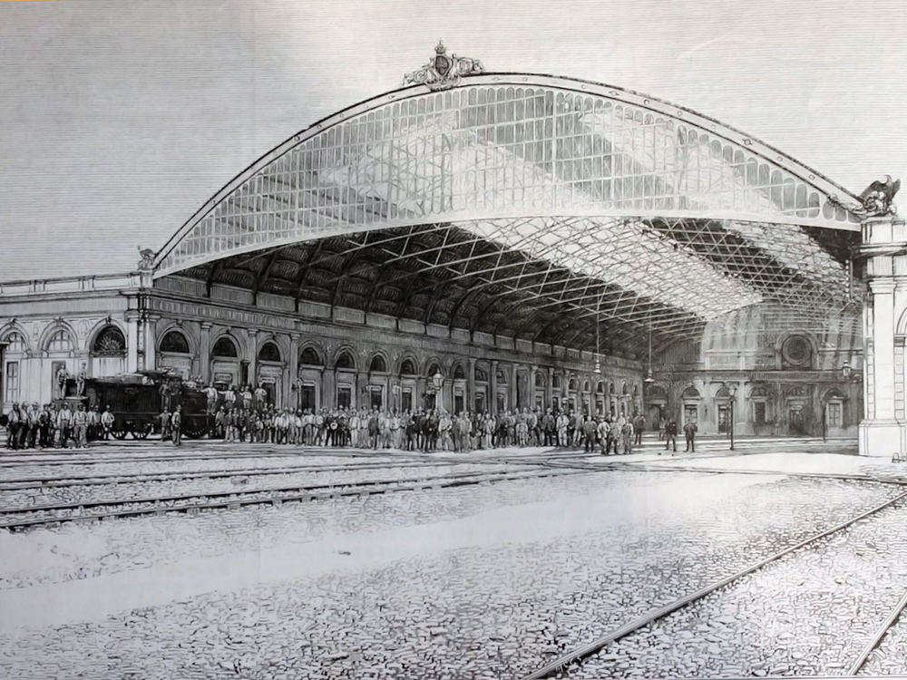 La grande tettoia della stazione centrale di Palermo