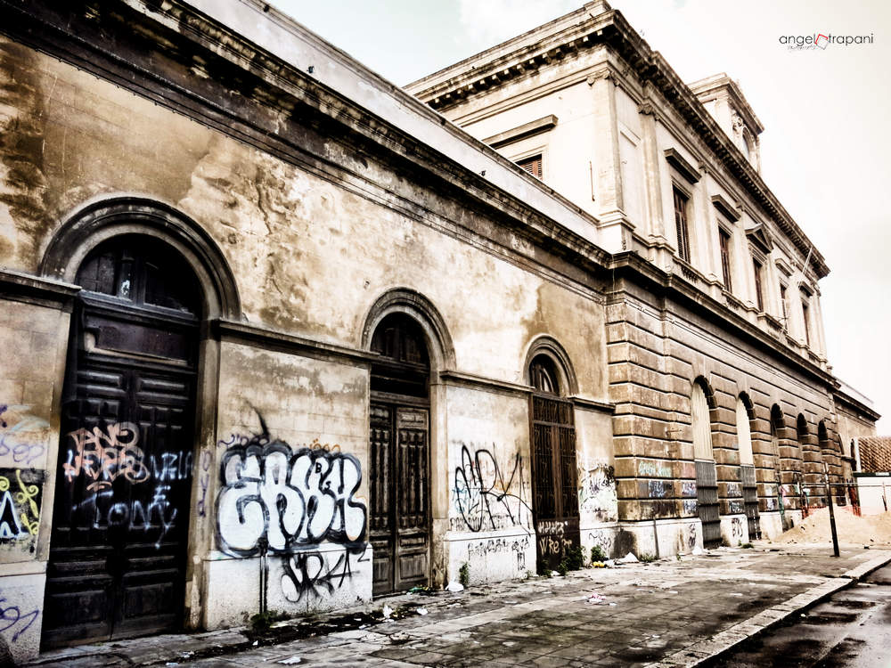 La vecchia stazione Lolli nel 2016 (© Angelo Trapani)